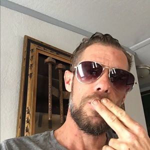 Meet your Posher, William